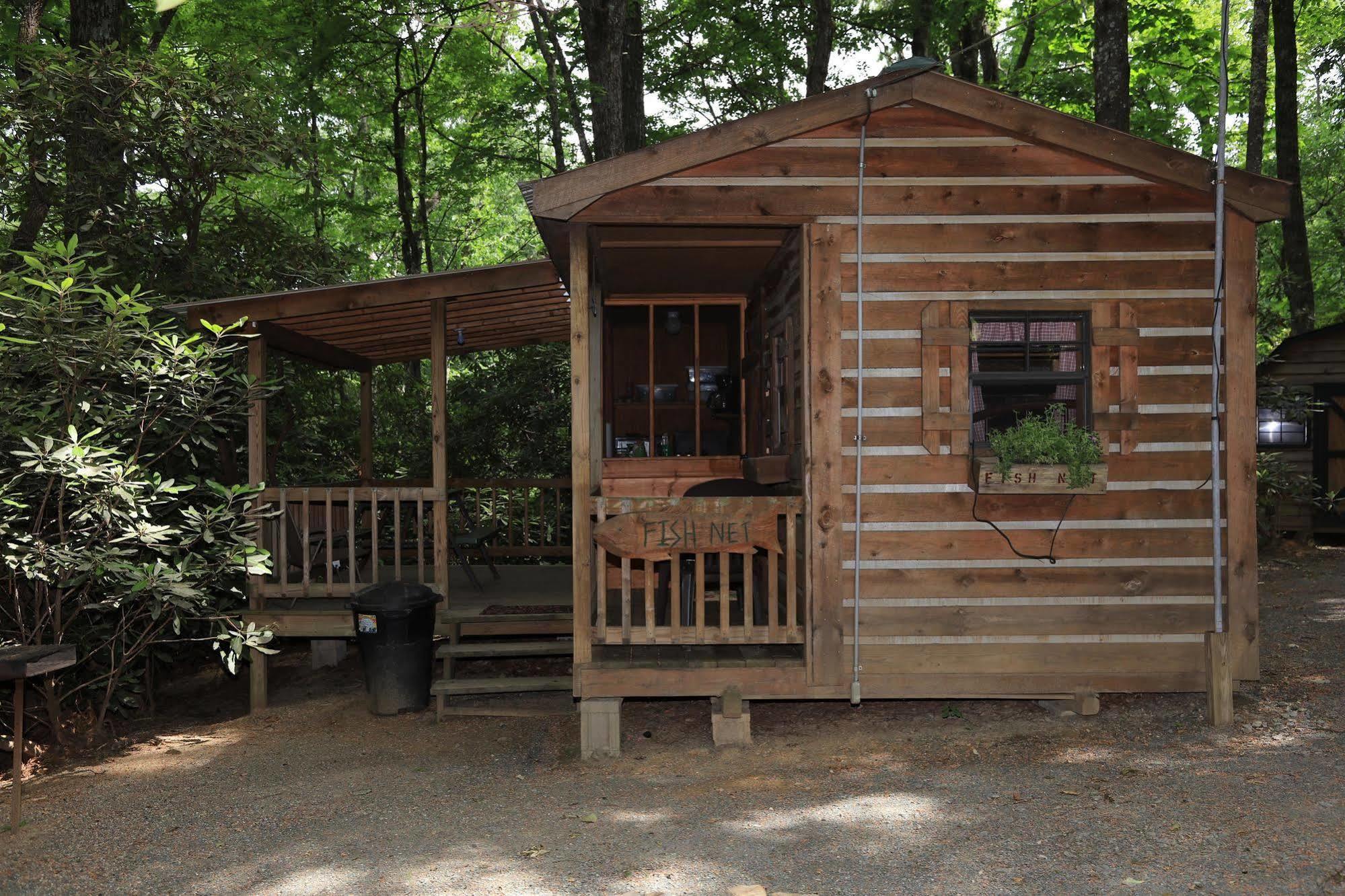 Linville Falls Campground, Rv Park, And Cabins Eksteriør billede