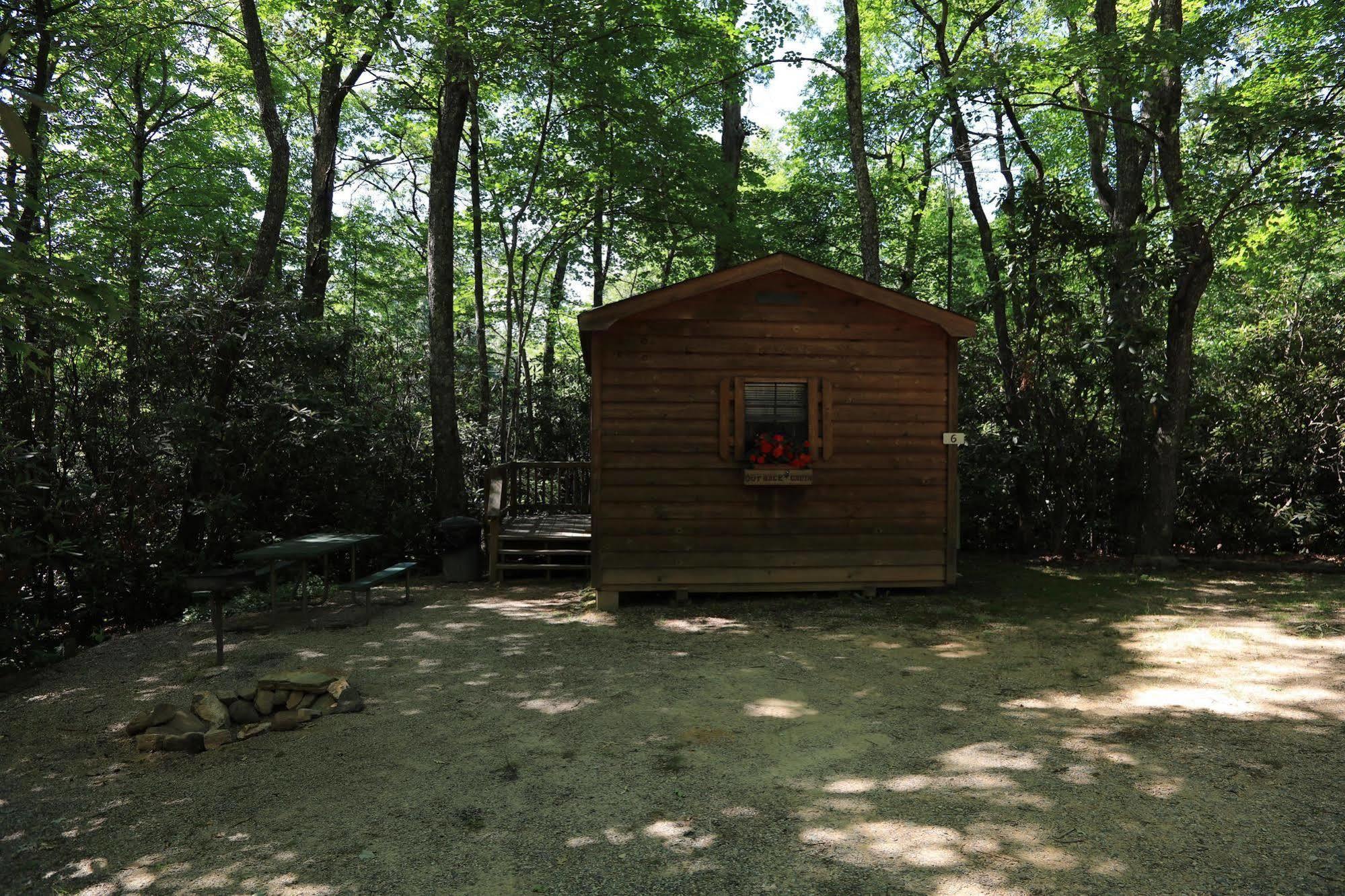Linville Falls Campground, Rv Park, And Cabins Eksteriør billede