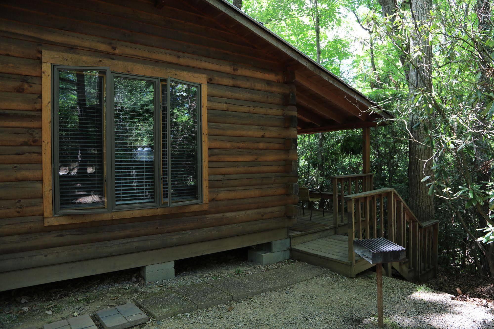 Linville Falls Campground, Rv Park, And Cabins Eksteriør billede