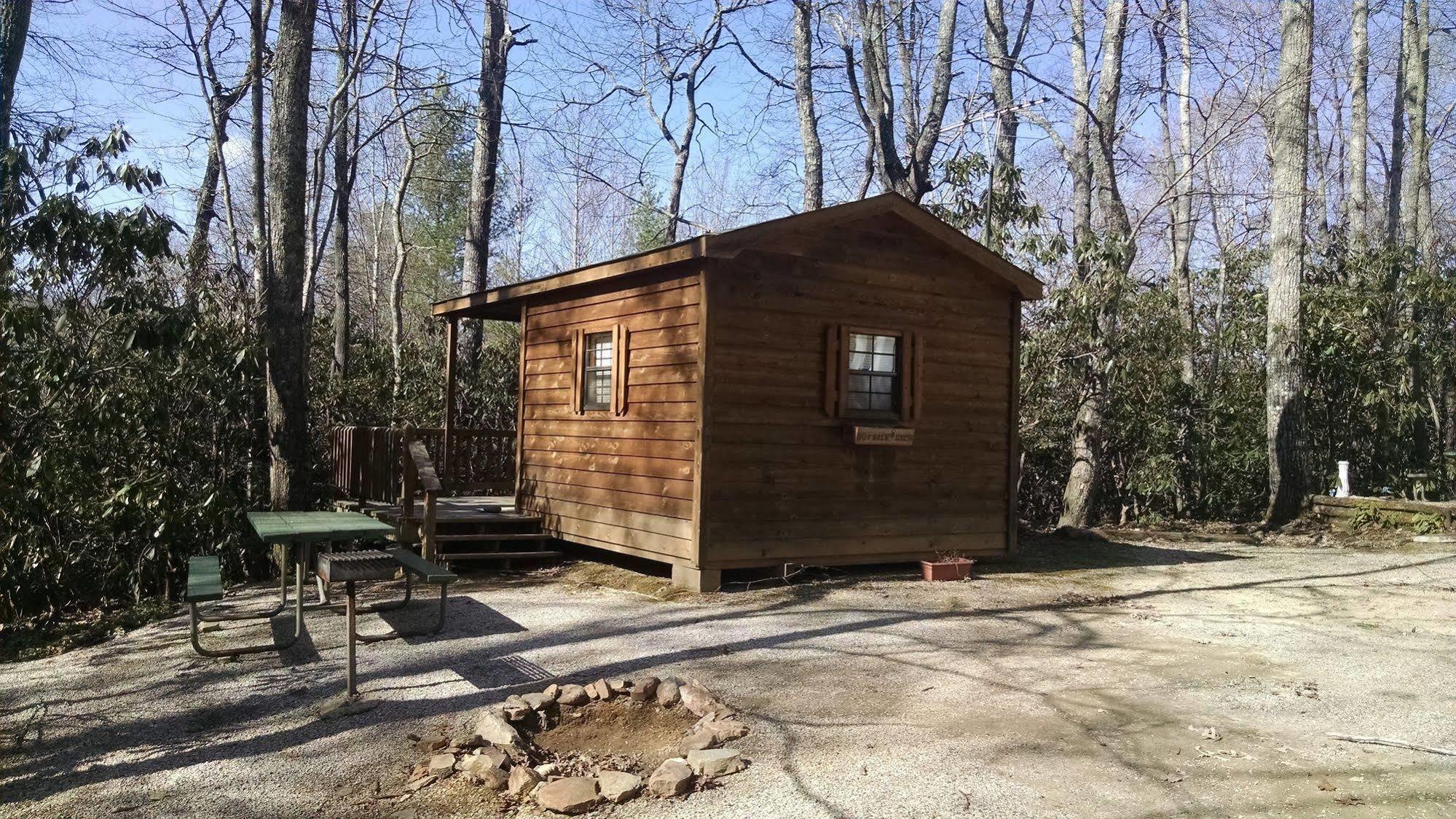 Linville Falls Campground, Rv Park, And Cabins Eksteriør billede
