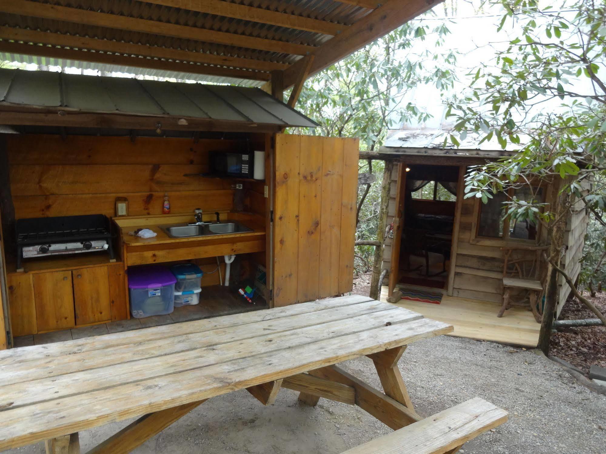 Linville Falls Campground, Rv Park, And Cabins Eksteriør billede